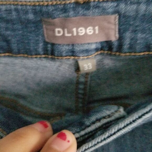 DL1961  Skinny High rise Jean's - Picture 3 of 3